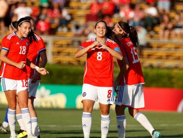 El combinado de Chile femenino encara el repechaje del Mundial venciendo a Filipinas en un amistoso falto de goles