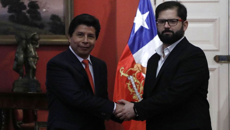 Presidentes Boric y Castillo acordaron retomar la suspendida cumbre de la Alianza del Pacífico en Perú