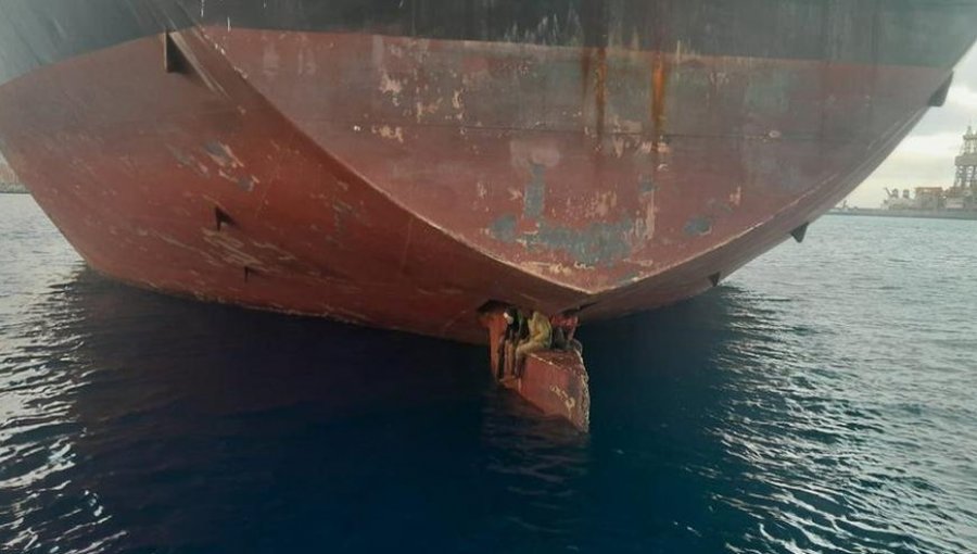 Tres migrantes sobrevivieron a una travesía de 11 días desde Nigeria hasta España sentados en la pala del timón de buque petrolero
