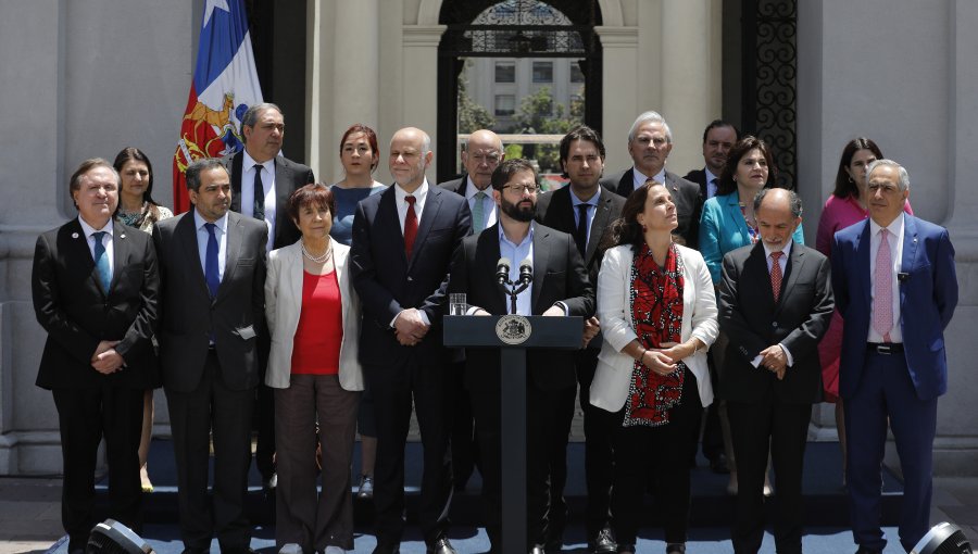 Presidente Boric valoró el "categórico" fallo de La Haya por el río Silala: "Chile fue por certeza jurídica a la Corte y la obtuvo"