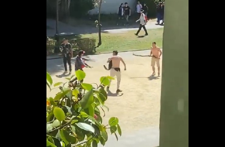 Registran brutal pelea con palos y cuchillos a plena luz del día en la Universidad de Concepción