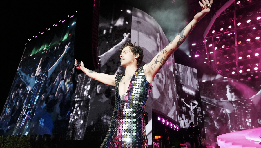 Harry Styles encantó a sus fanáticas con impecable concierto en Chile