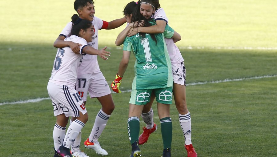 Fútbol Femenino: La U derrotó a Fernández Vial y sigue firme para conseguir el bicampeonato