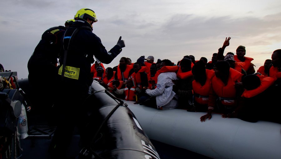 Organización alemana rescató a más de 150 migrantes de embarcaciones en el Mediterráneo