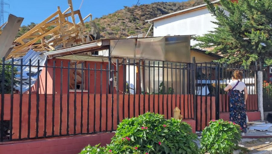 Adulto mayor resulta con quemaduras en su rostro y cuerpo tras explosión de cilindro de gas que destruyó su vivienda en Nogales