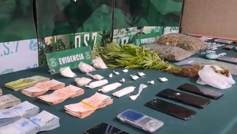 Desbaratan banda que simulaba vender pescados en Valparaíso para ofrecer droga: siete personas fueron detenidas