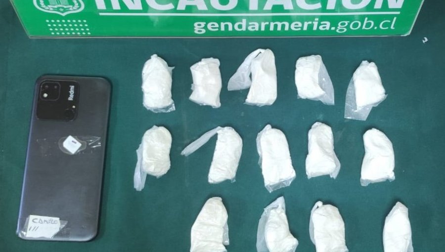 Gendarmería detiene a funcionario que intentó ingresar droga y otros elementos prohibidos a la cárcel de Valparaíso