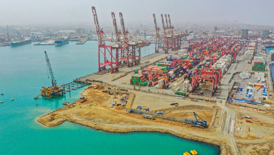 El desarrollo portuario de Perú y los efectos para Chile: Senadores claman por Puerto a Gran Escala de San Antonio y T2 de Valparaíso
