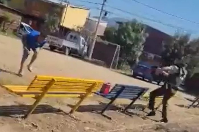 Sobreseen definitivamente a carabinero que disparó a sujeto que lo amenazó con un bloque de cemento en El Monte