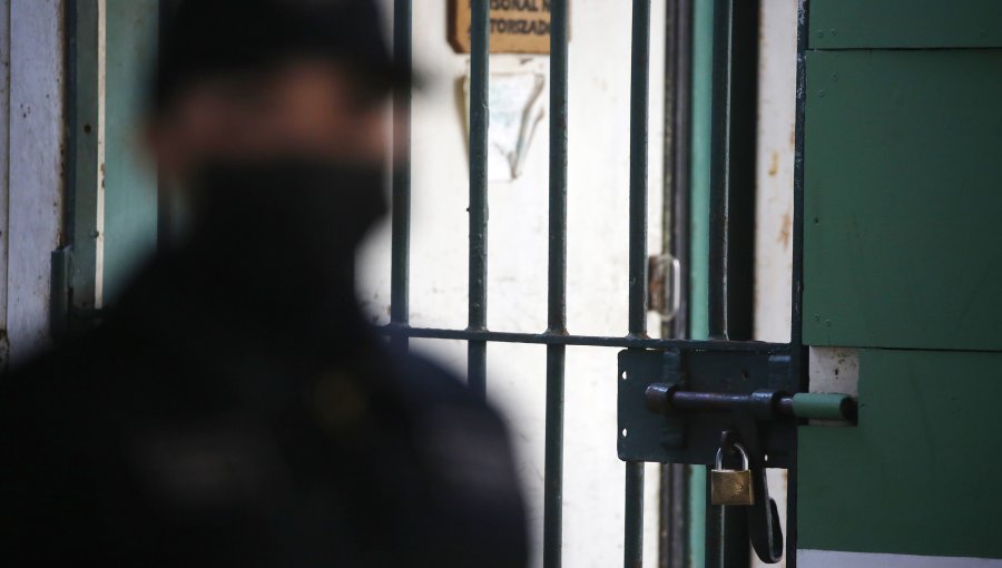 Gendarme será formalizado tras intentar ingresar pasta base de cocaína a la cárcel de Valparaíso