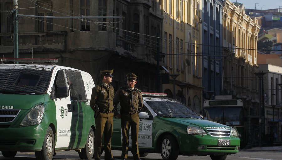 Hombre se encuentra en riesgo vital tras ser baleado en el centro de Valparaíso
