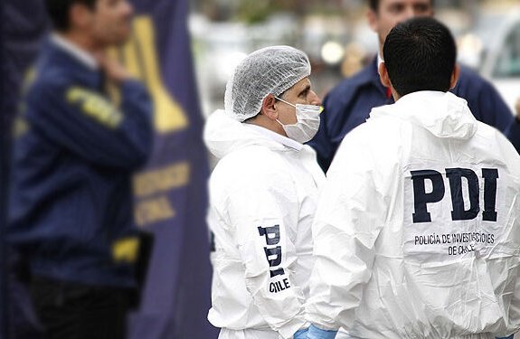 Encuentran un cadáver en avanzado estado de descomposición en una quebrada del cerro San Cristóbal