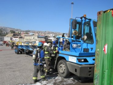 Simulacro de derrame de hidrocarburos con rescate de heridos se realizó en instalaciones del TPS Valparaíso