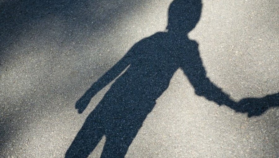 Detienen a hombre acusado de intentar llevarse a niño de seis años en Santa Bárbara: le ofreció una pelota para que se fuera con él