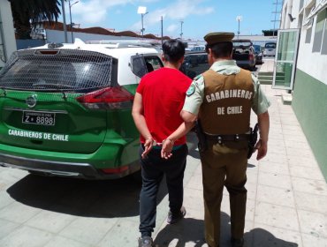 Tres detenidos y dos autos recuperados dejan procedimientos en Quintero y Viña del Mar