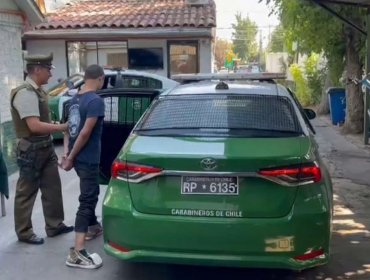 Detienen a dos motochorros luego de chocar contra un poste tras realizar "tour delictual" en La Reina y Ñuñoa