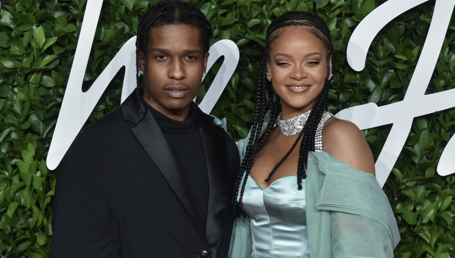 A siete meses de su nacimiento, Rihanna mostró por primera vez el rostro de su hijo con A$AP Rocky