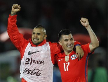 Medel y Vidal se sumaron a los festejos de Argentina y felicitaron a Messi