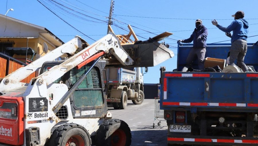 Operativos ciudadanos “Todo a la calle” en Valparaíso logran retiro de 1.000 toneladas de residuos voluminosos durante 2022