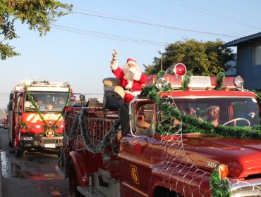 Bomberos de Concón realizará tradicional caravana con el Viejo Pascuero este viernes 23 de diciembre