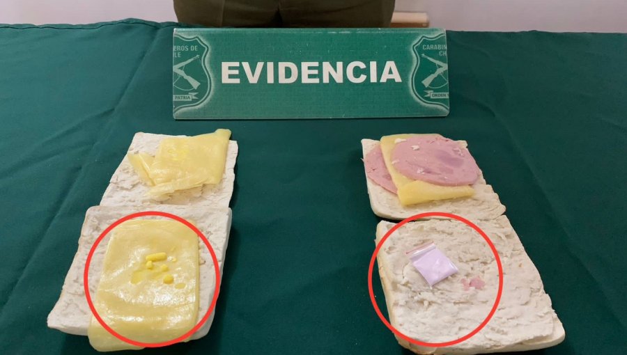 Mujer fue detenida en Comisaría de Cerrillos tras intentar entregar a imputada un sandwich con droga oculta en su interior