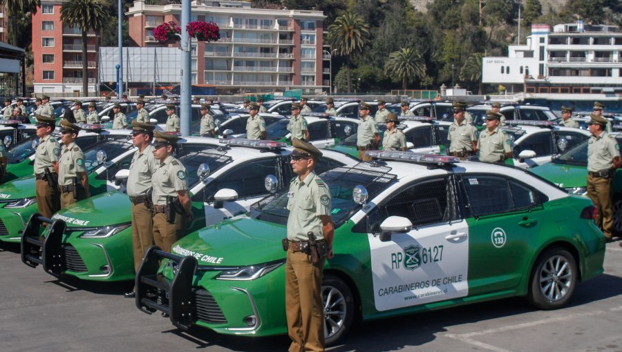 Carabineros de la región de Valparaíso recibieron 34 nuevos vehículos policiales para resguardar la seguridad
