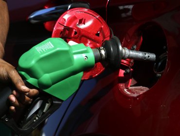 Por cuarta semana consecutiva: Todos los combustibles bajarán de precio a partir de este jueves 22