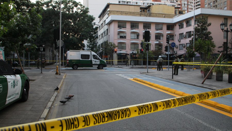 Detienen a sospechoso de haber instalado artefacto explosivo en edificio de Gendarmería en Santiago