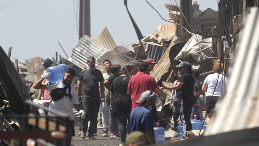 Piden a Ripamonti redestinar $150 millones de fiestas de Año Nuevo para ir en ayuda de damnificados por el incendio en Viña del Mar