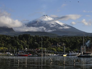 Volcán Villarrica puso en alerta a las autoridades por aumento en su actividad