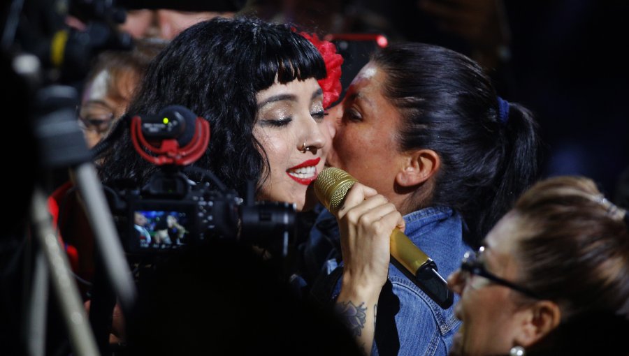 Mon Laferte sería la carta de TVN para apertura del Festival de Huaso de Olmué 2023