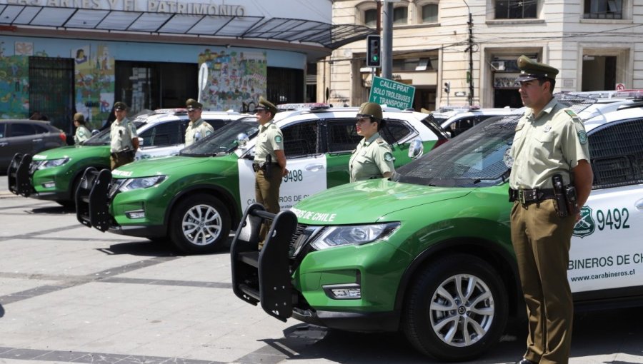 Entregan 21 vehículos a Carabineros de la región de Valparaíso: iniciativa contempla una totalidad de 43 móviles