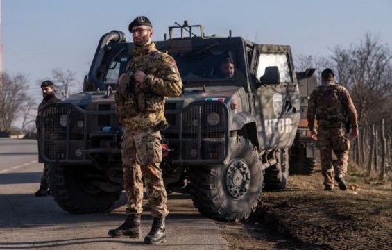 Tres claves para entender por qué Serbia puso en alerta sus tropas en medio de las renovadas tensiones con Kosovo