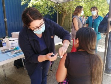 Implementan atenciones en zona afectada por incendio de Viña del Mar: Salud mental y vacunación preventiva contra el tétanos