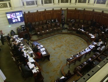 Comisión de Constitución del Senado aprueba adelantar elecciones de consejeros para el 7 de mayo y fija el Plebiscito para el 17 de diciembre