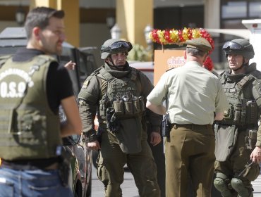 Delincuentes armados robaron artículos electrónicos de alta gama desde tienda de mall de Maipú: efectuaron disparos al aire