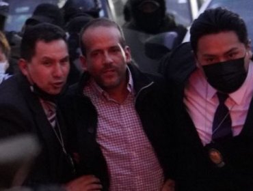 Tensión en Bolivia tras la detención del gobernador de Santa Cruz por "presunta participación en un golpe de Estado" en 2019