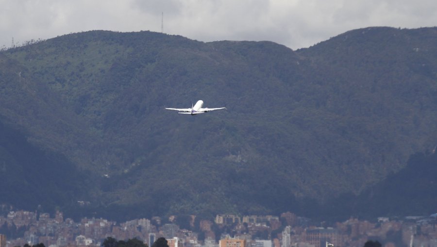 Desde ahora las personas que viajen a Chile desde China deberán presentar un PCR