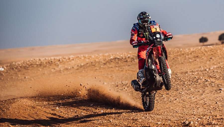 Pablo Quintanilla y José Ignacio Cornejo sufrieron y cedieron terreno en el Dakar