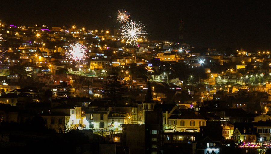Valparaíso anuncia querella por estafa y Viña aún evalúa acciones legales tras descalabro por cancelación del show de Año Nuevo
