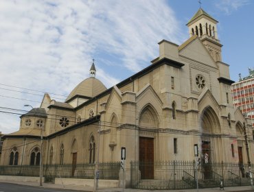 Iglesia de Valparaíso ofrece misa para brindarle el último adiós al Papa Emérito Benedicto XVI