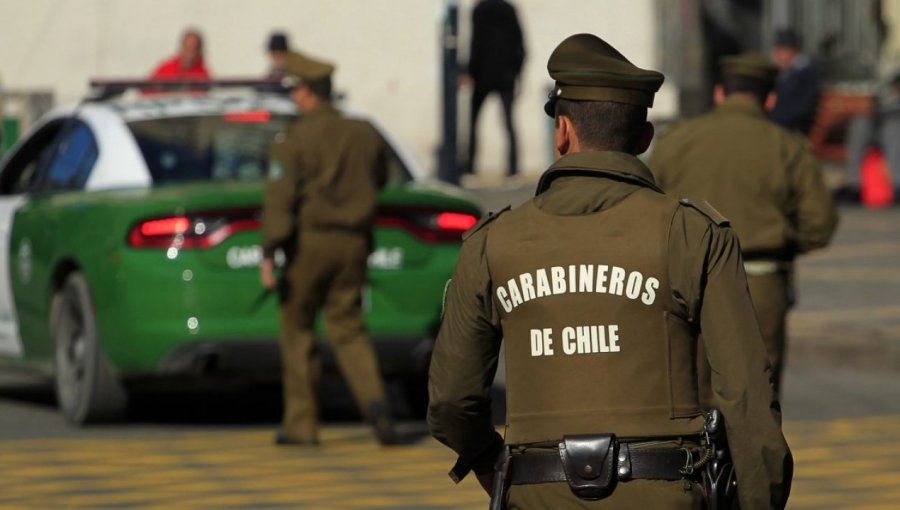Conductor sufrió el robo de su automóvil tras una encerrona en Santiago