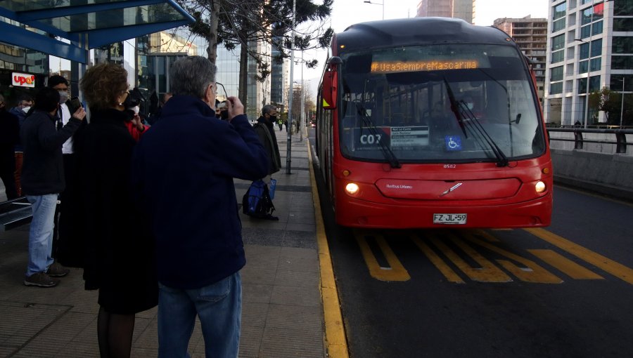 Ministro de Transportes descarta aumento en la tarifa de la locomoción pública: “Sigue congelada”