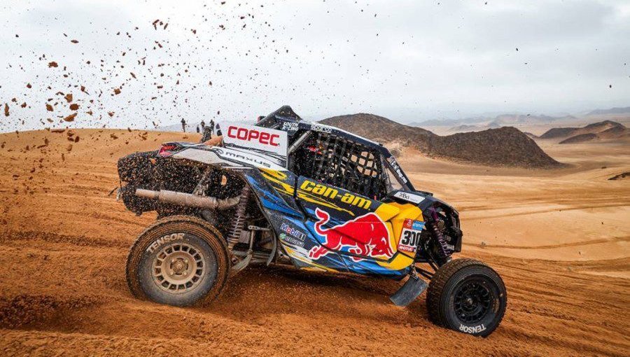 "Chaleco" López llegó segundo en la séptima etapa del Rally Dakar y aspira al podio