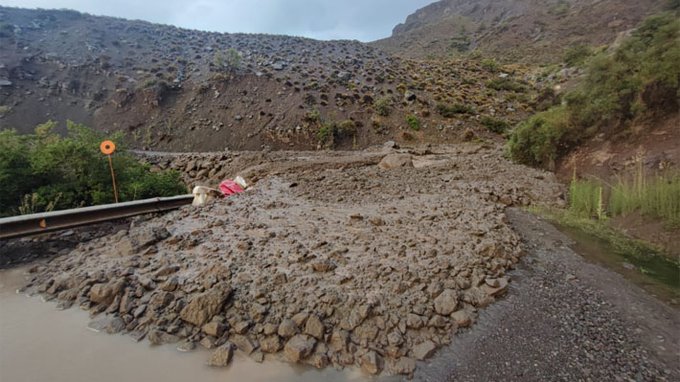 Los Andes: Crecida de ríos dejó al menos 5 personas aisladas y corte de tránsito en Ruta Internacional