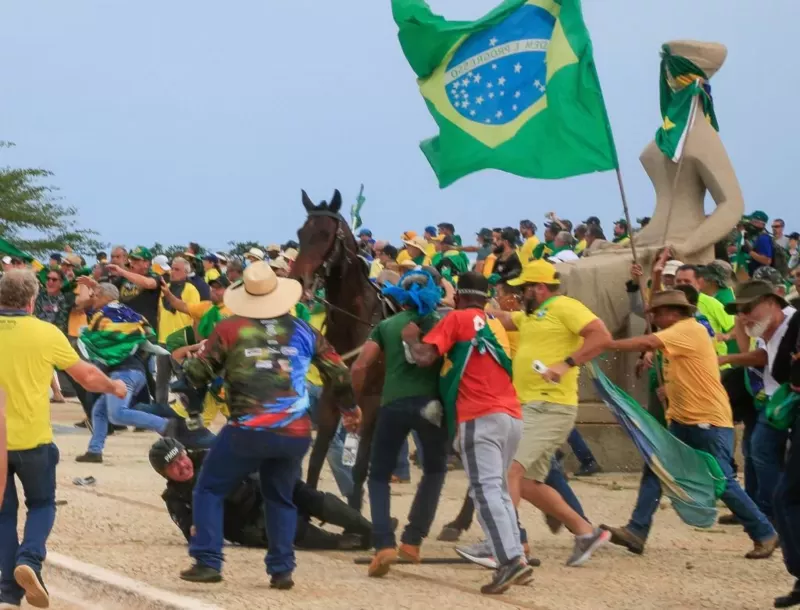 Tres errores que propiciaron la invasión del Congreso, la Presidencia y el Supremo Tribunal en Brasilia