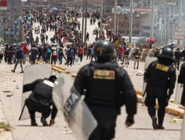 Mueren al menos 12 personas en el sur de Perú durante protestas para exigir nuevas elecciones y la liberación de Pedro Castillo