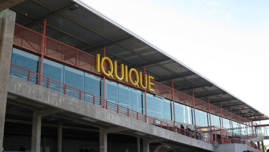 Aeropuerto de Iquique fue evacuado luego que pasajero gritara que portaba una bomba en avión: sujeto fue detenido
