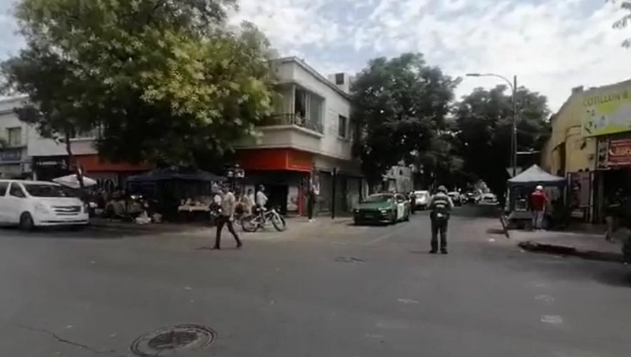 Operativo policial en Barrio Yungay deja tres detenidos: sujetos intentaron huir por los techos