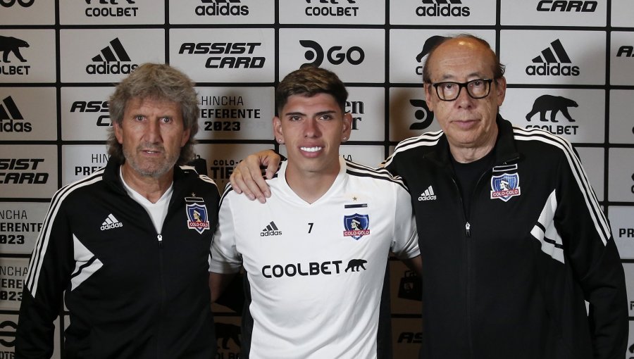 Carlos Palacios se transformó oficialmente en nuevo refuerzo de Colo-Colo para la temporada 2023